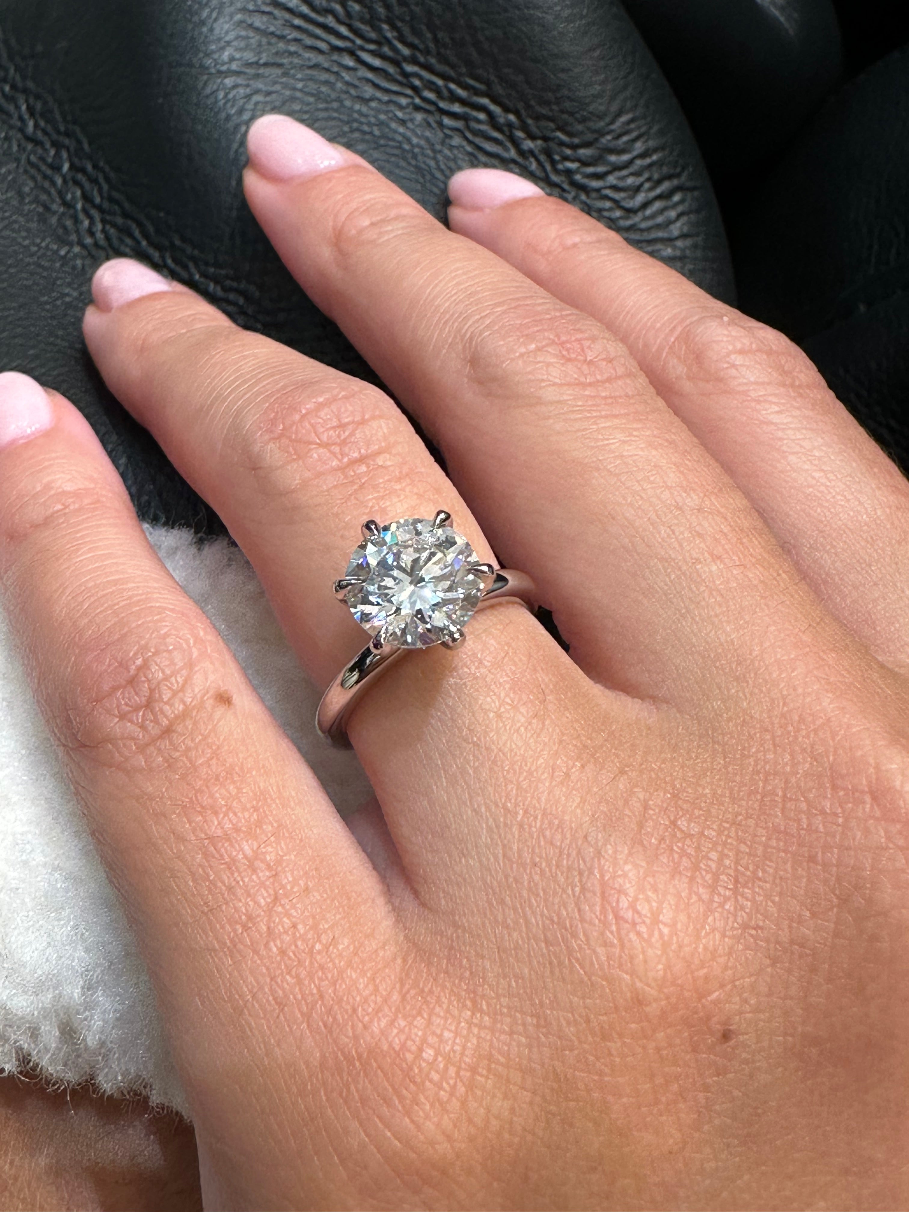 Round Lara Engagement Ring - Armans Fine Jewellery