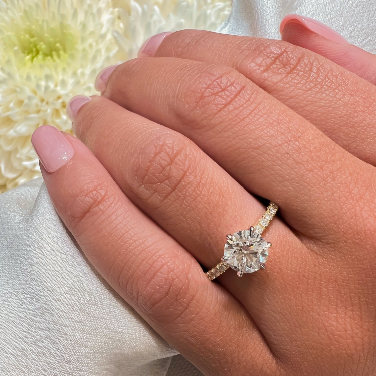 Round solitaire best sale diamond engagement ring