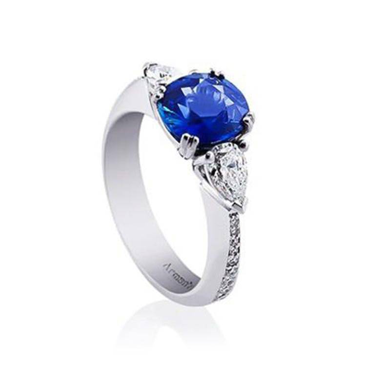 Sapphire stone store ring design